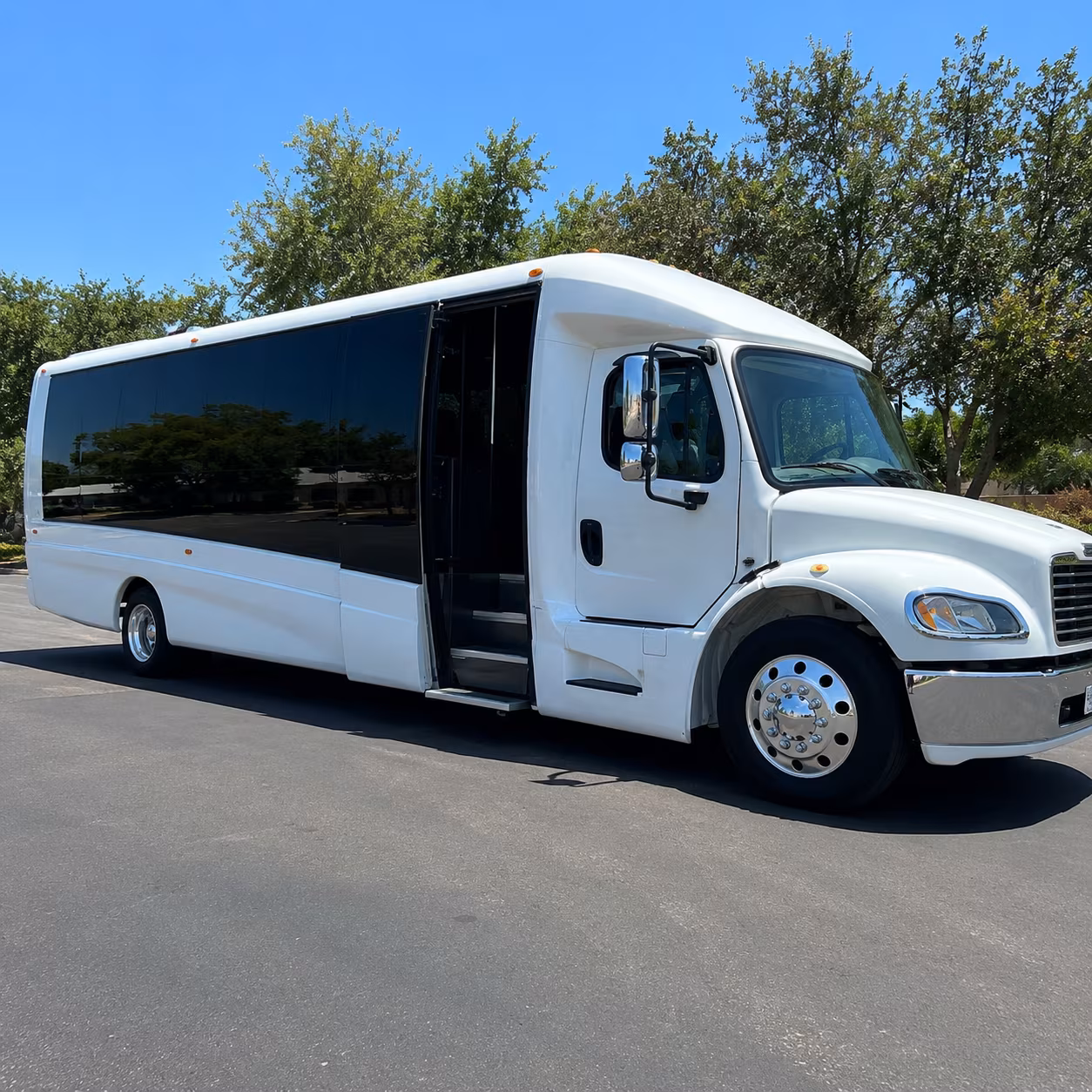 buses for flint area high school and college campus tours